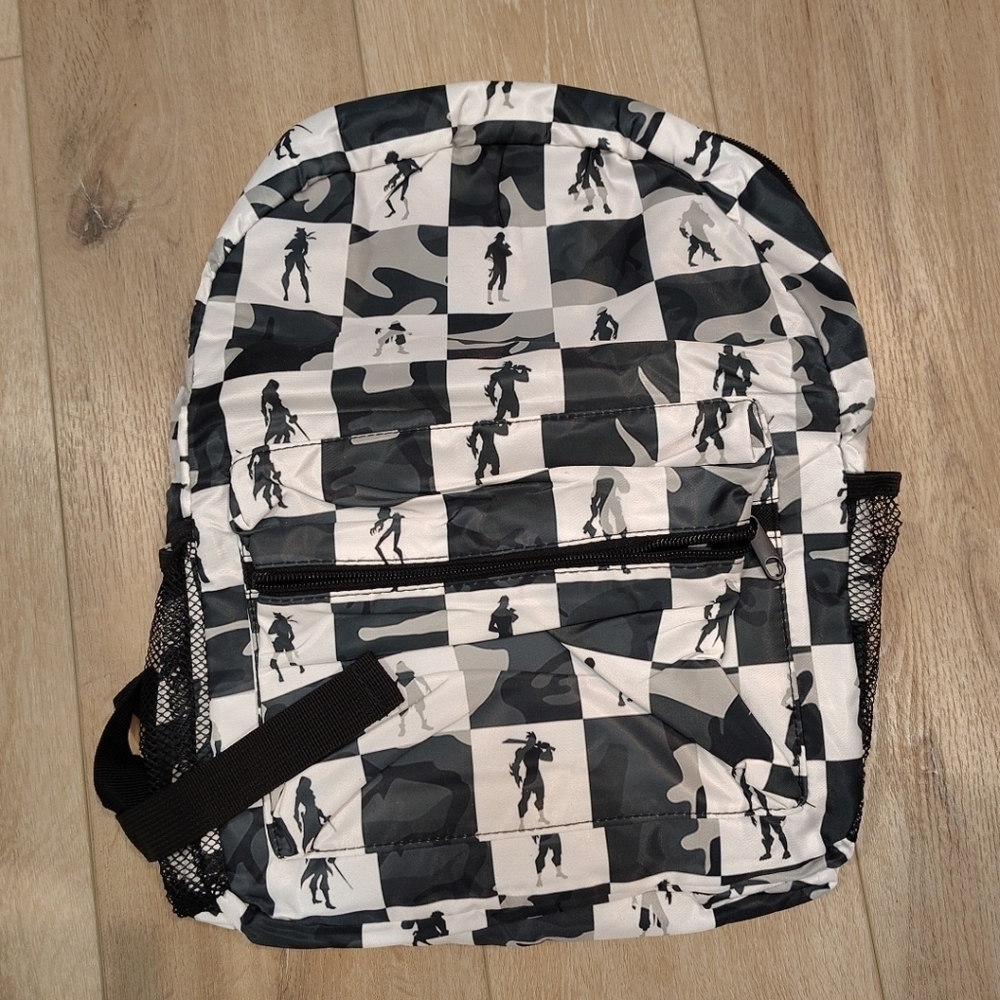 Fortnite‎ Inspired Video Game Kids Backpack Black White Gamer Nylon